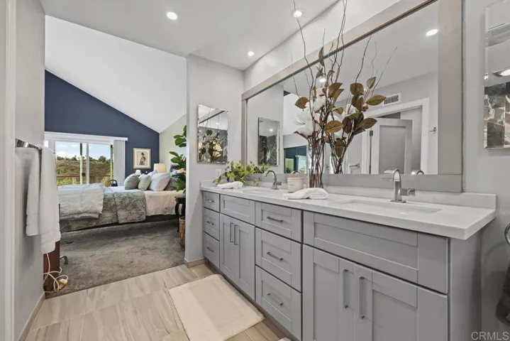 10442 Viacha Drive, San Diego, California 92124