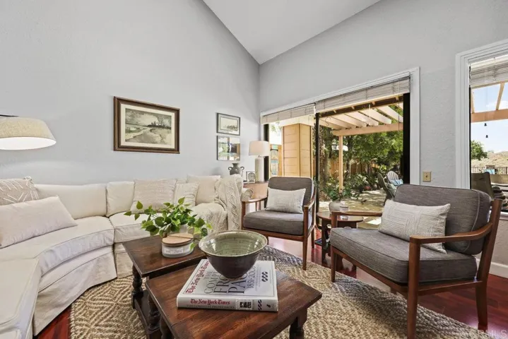10442 Viacha Drive, San Diego, California 92124