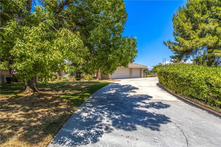 12628 La Solana Drive, Redlands, California 92373