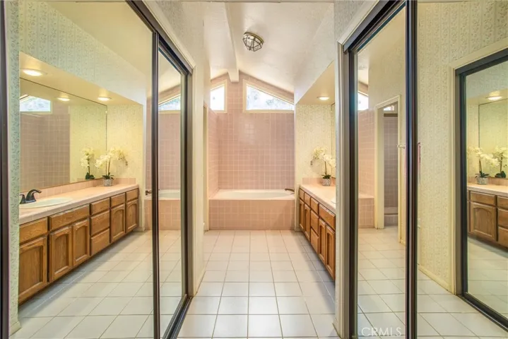 12628 La Solana Drive, Redlands, California 92373