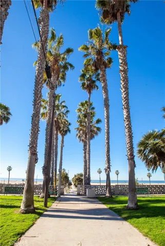 122 Strand Street, Santa Monica, California 90405