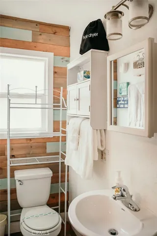 401 Knight Avenue, Big Bear Lake, California 92315