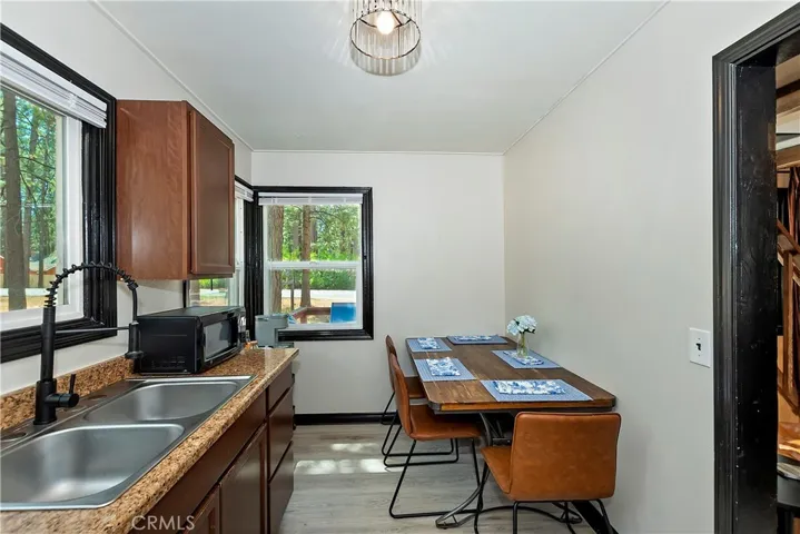 401 Knight Avenue, Big Bear Lake, California 92315