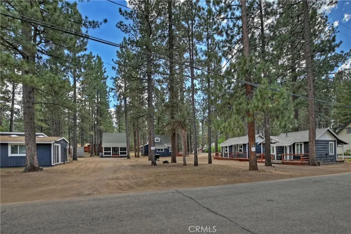 401 Knight Avenue, Big Bear Lake, California 92315