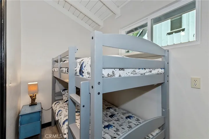 401 Knight Avenue, Big Bear Lake, California 92315