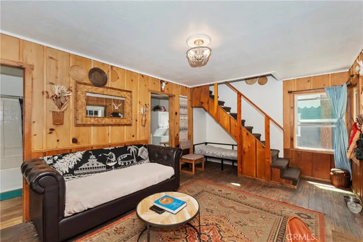 401 Knight Avenue, Big Bear Lake, California 92315