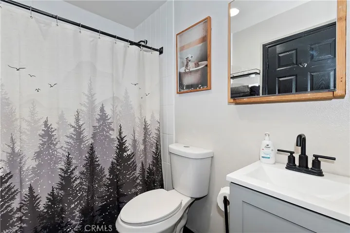 401 Knight Avenue, Big Bear Lake, California 92315