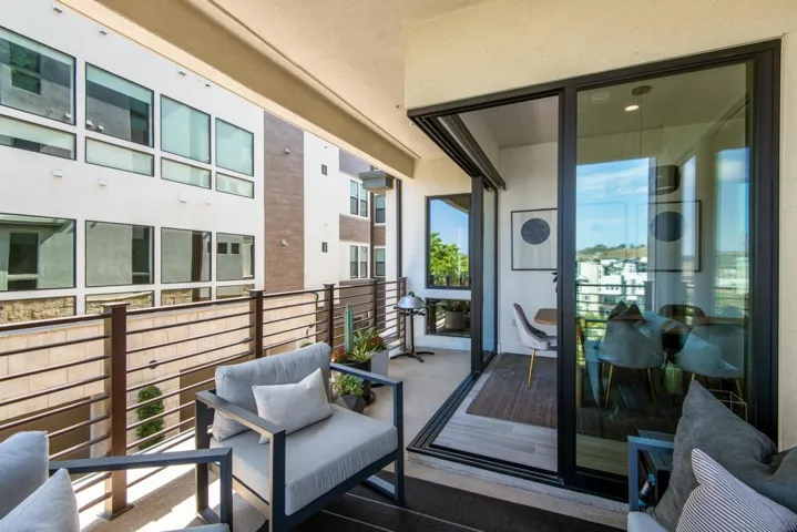 8541 Aspect Dr, San Diego, California 92108
