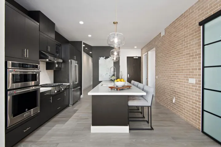 8541 Aspect Dr, San Diego, California 92108