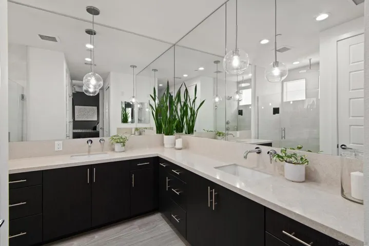 8541 Aspect Dr, San Diego, California 92108