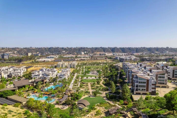 8541 Aspect Dr, San Diego, California 92108