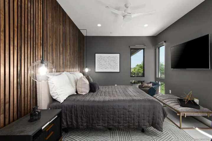 8541 Aspect Dr, San Diego, California 92108