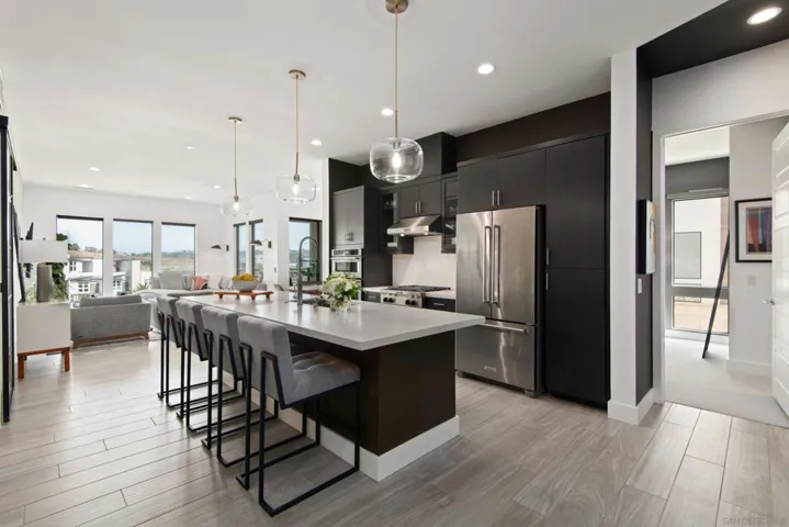 8541 Aspect Dr, San Diego, California 92108