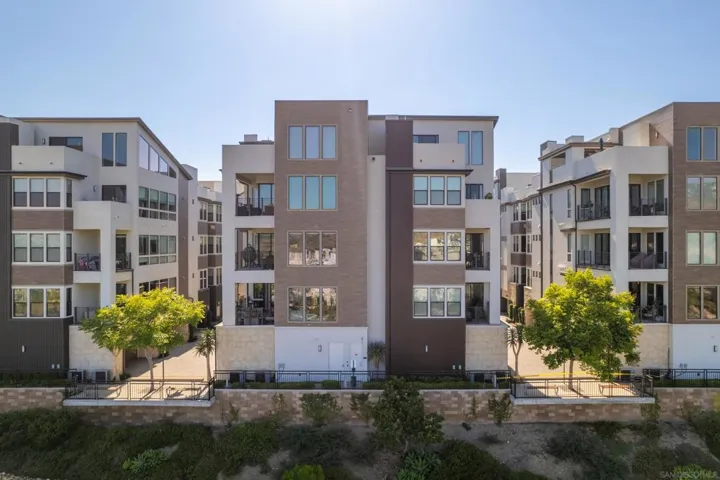 8541 Aspect Dr, San Diego, California 92108
