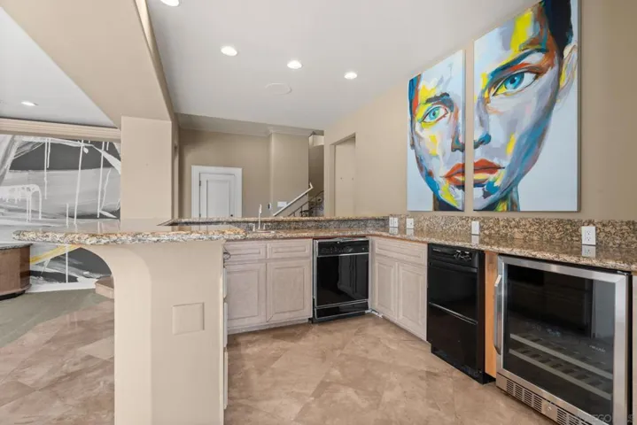 6625 Muirlands Dr, La Jolla, California 92037