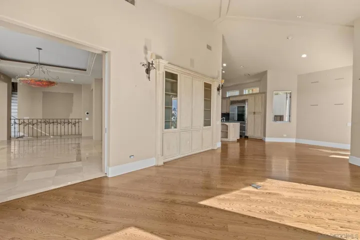 6625 Muirlands Dr, La Jolla, California 92037