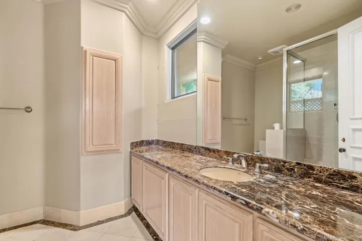 6625 Muirlands Dr, La Jolla, California 92037