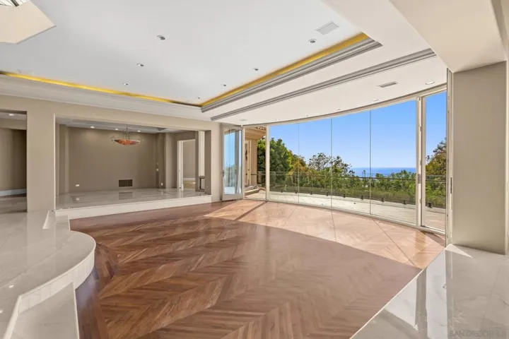 6625 Muirlands Dr, La Jolla, California 92037