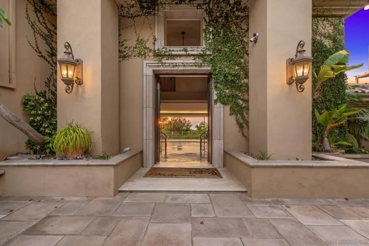 6625 Muirlands Dr, La Jolla, California 92037