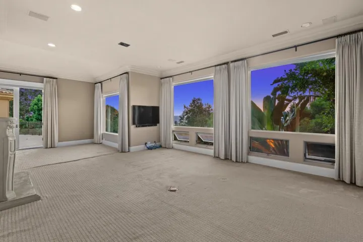 6625 Muirlands Dr, La Jolla, California 92037