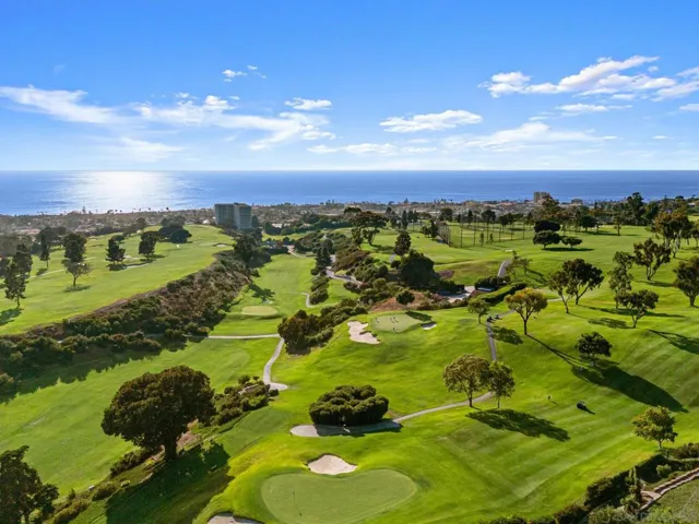 6625 Muirlands Dr, La Jolla, California 92037