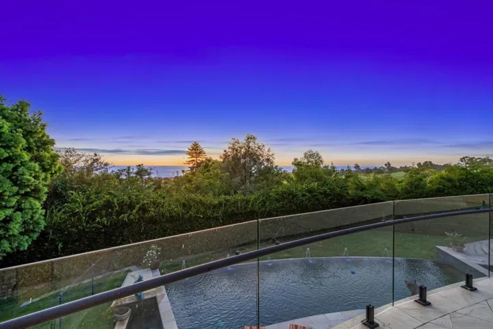 6625 Muirlands Dr, La Jolla, California 92037