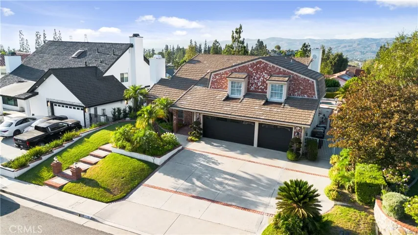 780 S Goldfinch Way, Anaheim Hills, California 92807