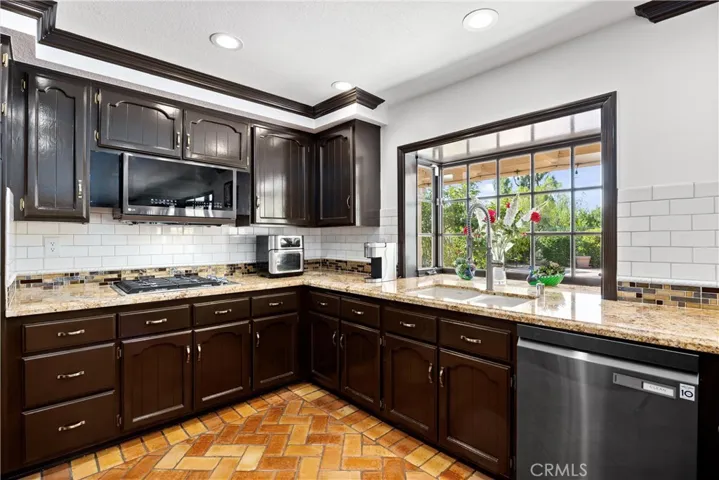 780 S Goldfinch Way, Anaheim Hills, California 92807