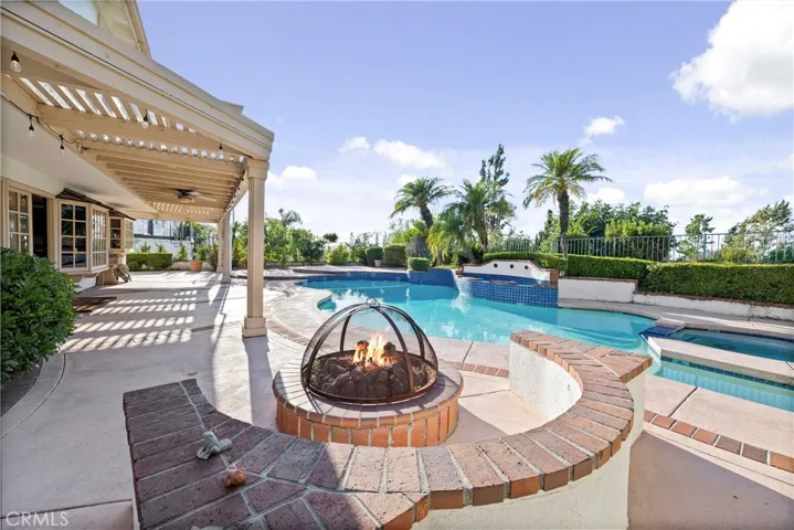 780 S Goldfinch Way, Anaheim Hills, California 92807