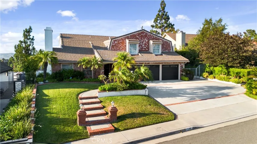 780 S Goldfinch Way, Anaheim Hills, California 92807