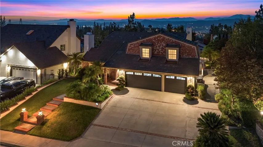 780 S Goldfinch Way, Anaheim Hills, California 92807