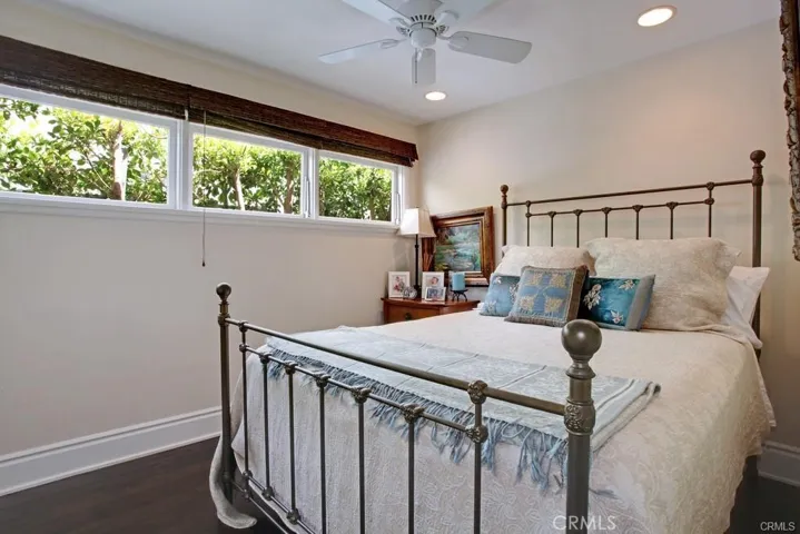 225 Grand Canal, Newport Beach, California 92662