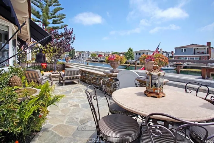 225 Grand Canal, Newport Beach, California 92662
