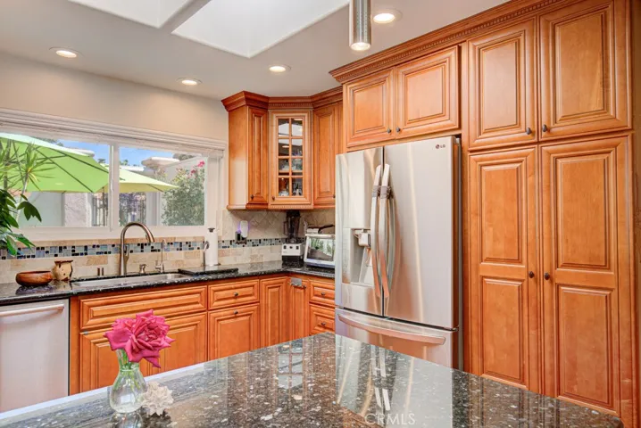 Another view of the kitchen.