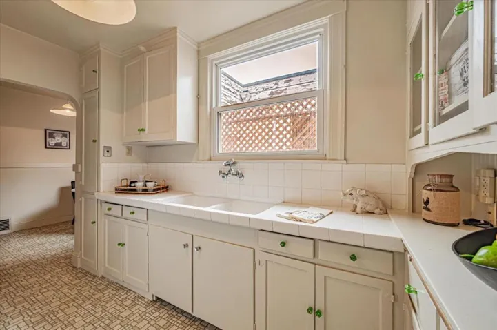 145 Irvington Street, Daly City, California 94014