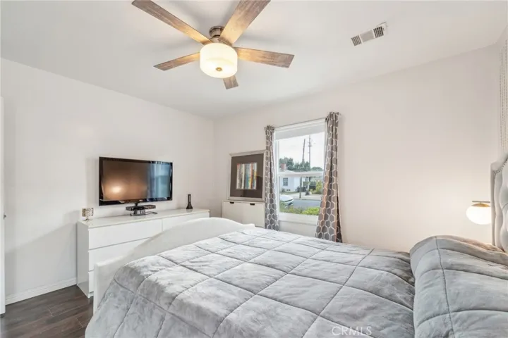 4413 Gardenia Avenue, Long Beach, California 90807