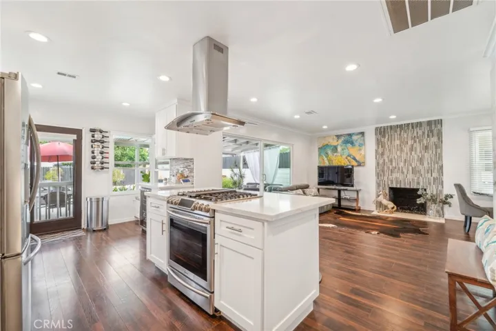 4413 Gardenia Avenue, Long Beach, California 90807