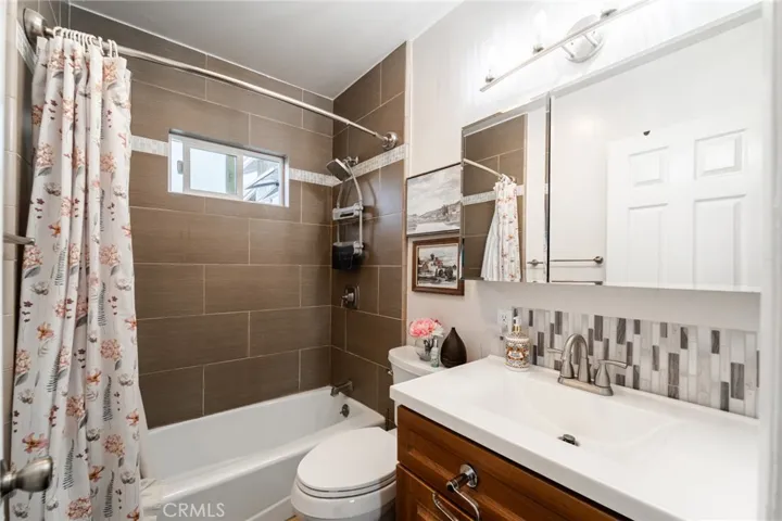 4413 Gardenia Avenue, Long Beach, California 90807