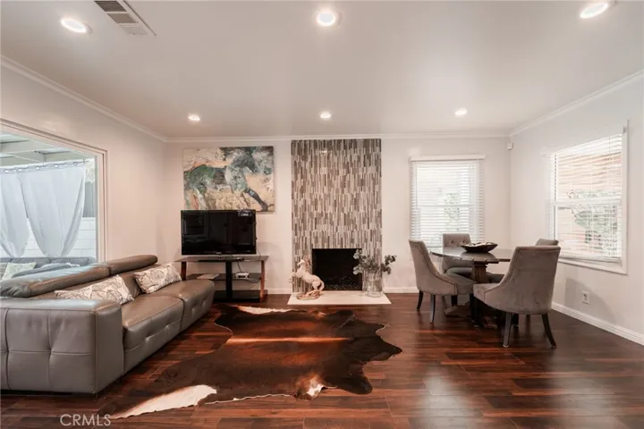 4413 Gardenia Avenue, Long Beach, California 90807
