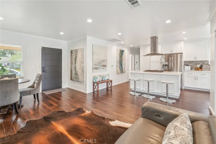 4413 Gardenia Avenue, Long Beach, California 90807