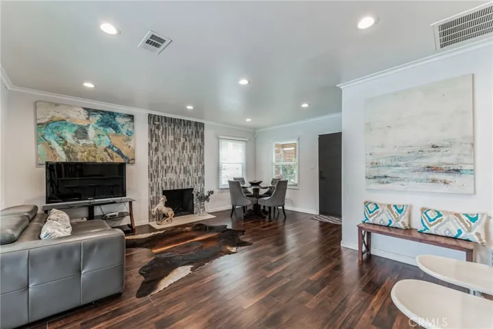 4413 Gardenia Avenue, Long Beach, California 90807