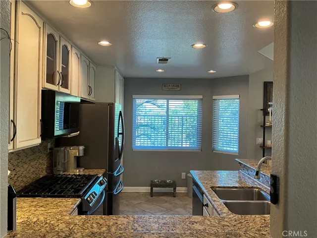 1579 San Rafael Drive, Corona, California 92882