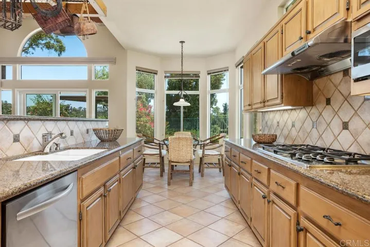 3654 Via Calabria, Escondido, California 92025