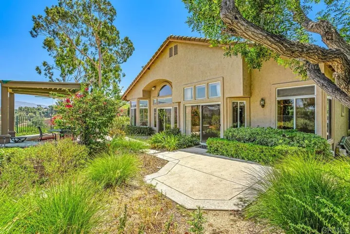 3654 Via Calabria, Escondido, California 92025