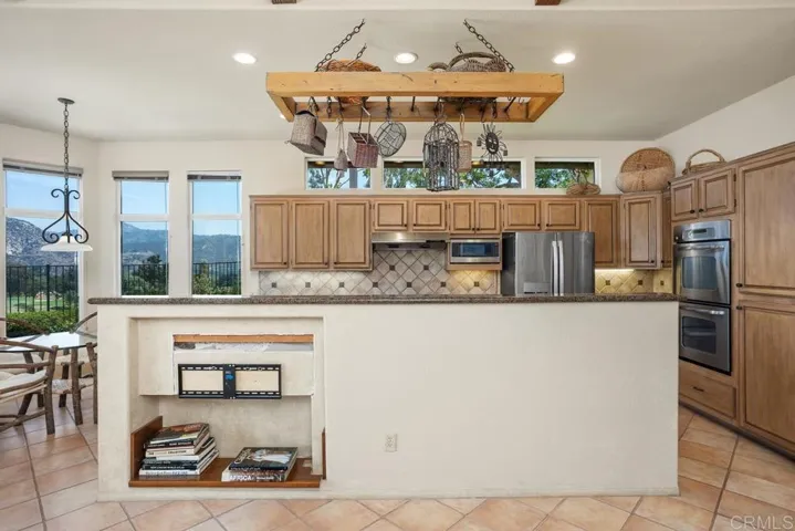 3654 Via Calabria, Escondido, California 92025