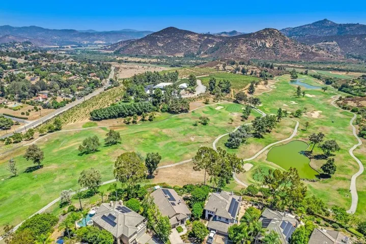 3654 Via Calabria, Escondido, California 92025