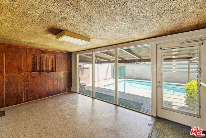 2902 Ladoga Avenue, Long Beach, California 90815