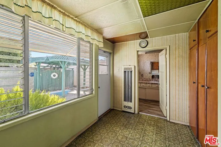 2902 Ladoga Avenue, Long Beach, California 90815