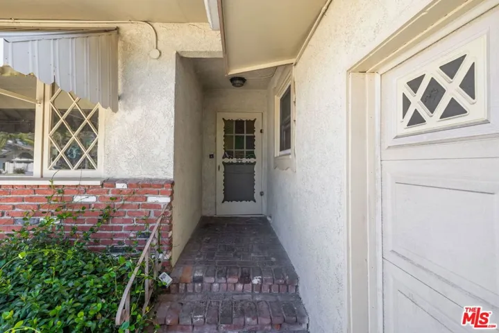 2902 Ladoga Avenue, Long Beach, California 90815
