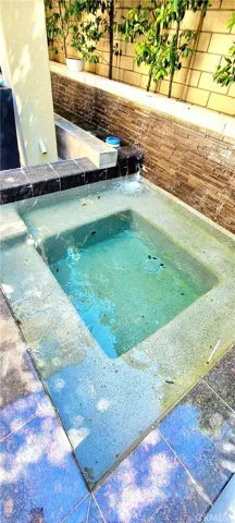 Jacuzzi Pool
